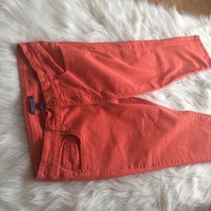 Bandolino Scarlet Capris